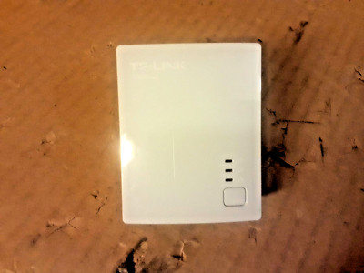 2x TP-Link TL-PA4010 V1.2 AV500 10/100 SINGLE Powerline TL-PA4010
