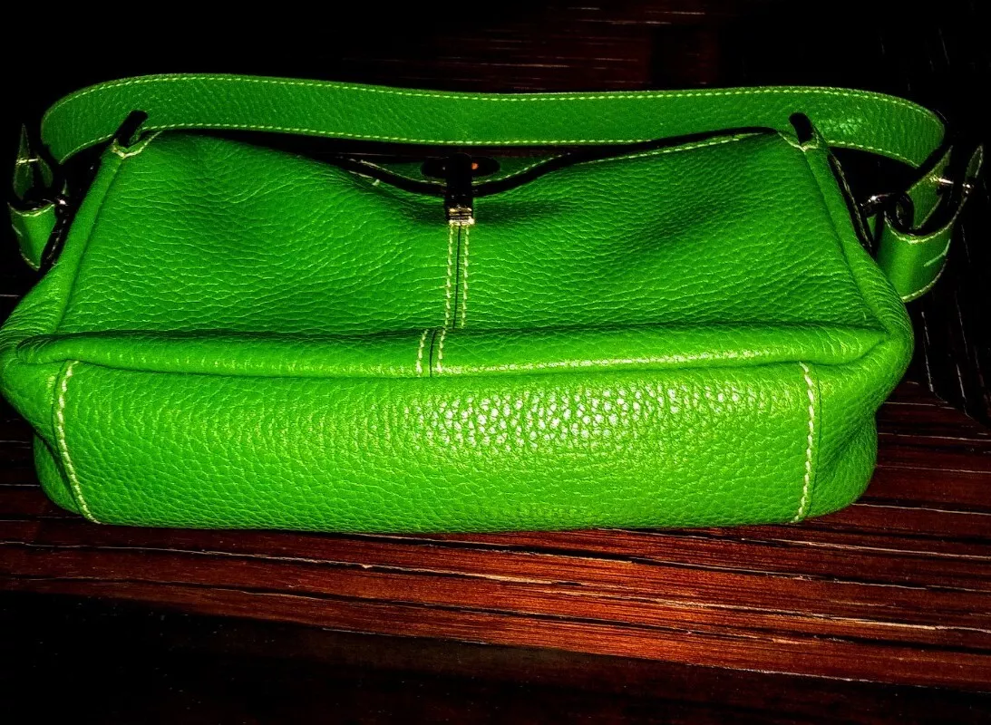 Kate Spade Kelly Green Gillen Pebbled Leather Small Shoulder Bag Excellent