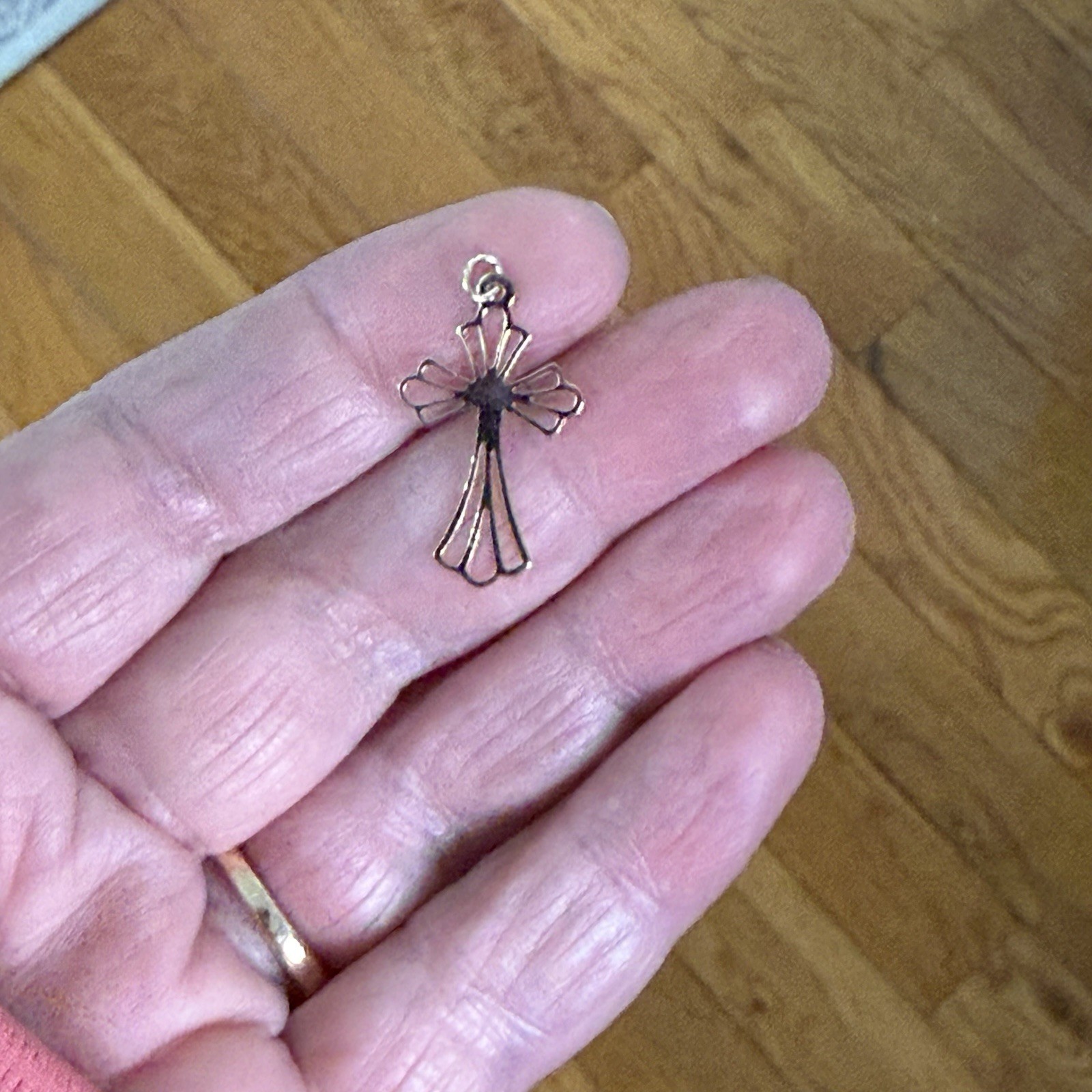 Vintage Signed Small Thin 14K Solid Yellow Gold C… - image 3