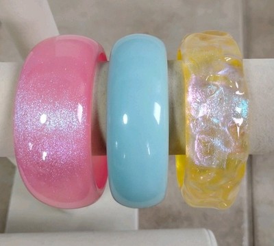 Shimmery NEW Iridescent Bangle Bracelet Stack Set Lot Of 3 Yellow Pink Blue