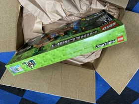 LEGO 21125 MINECRAFT The Jungle Tree House  Retired 706 Pieces - NEW Sealed