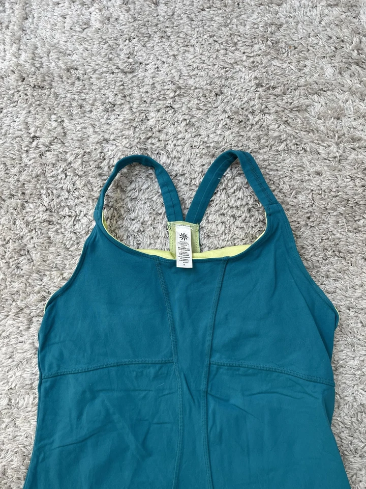 Camiseta sin mangas Athleta para mujer mediana verde azulado espalda deportiva sujetador incorporado yoga entrenamiento Foto 3 de 4