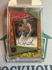 2022-23 Panini Chronicles Kevin Huerter Legacy Lights Asia Red & Gold Auto #2/5