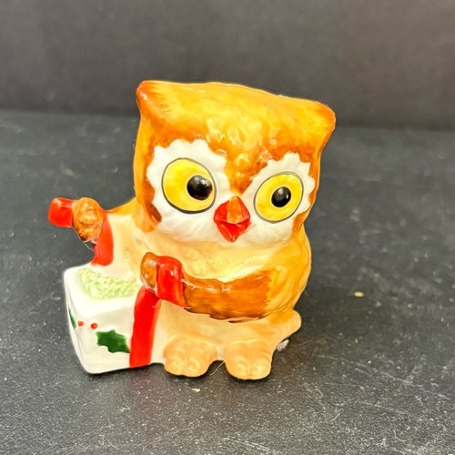 Vintage Suzy's Zoo OWL Christmas Figurine Miniature 1978 Approx. 1.5" Tall
