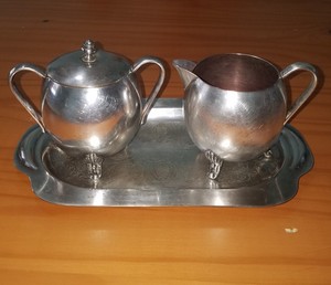 Silver-plated-creamer-and-sugar-bowl-with-lid-on-a-tray-Keystoneware