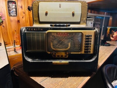 Vintage Zenith TransOceanic H500 Portable Tube Radio 1951 Wavemagnet