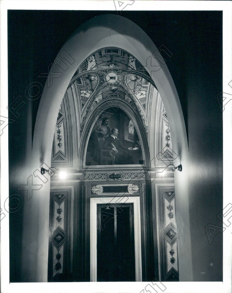Picture 1 of 2