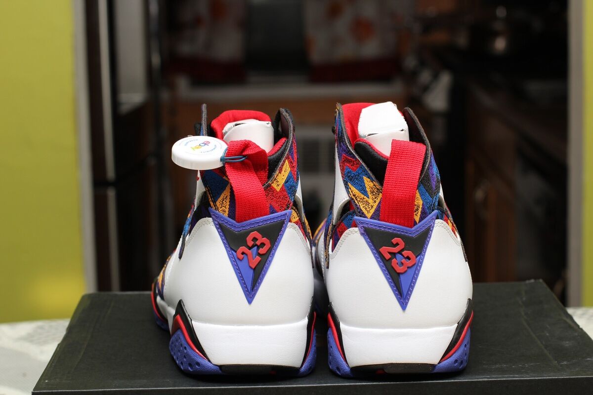 AIR JORDAN 7 RETRO 'SWEATER' SIZE 11.0 DS 100% AUTHENTIC AIR JORDAN 7 RETRO 'SWEATER' SIZE 11.0 DS 100% AUTHENTIC