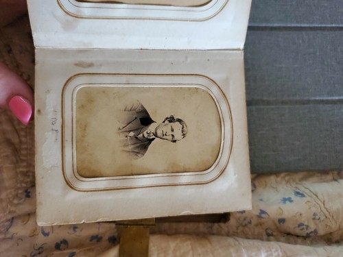 Vintage Cdv Card Photo Album Leatherbound Full (25) Cards - Picture 10 of 12