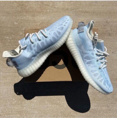 Yeezy 350 v2  Mono Ice  deadstock size 10
