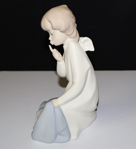 Lladro "Angel with Sleeping Baby" Matte Porcelain Figurine #4635 - Mint in Box - Picture 3 of 7