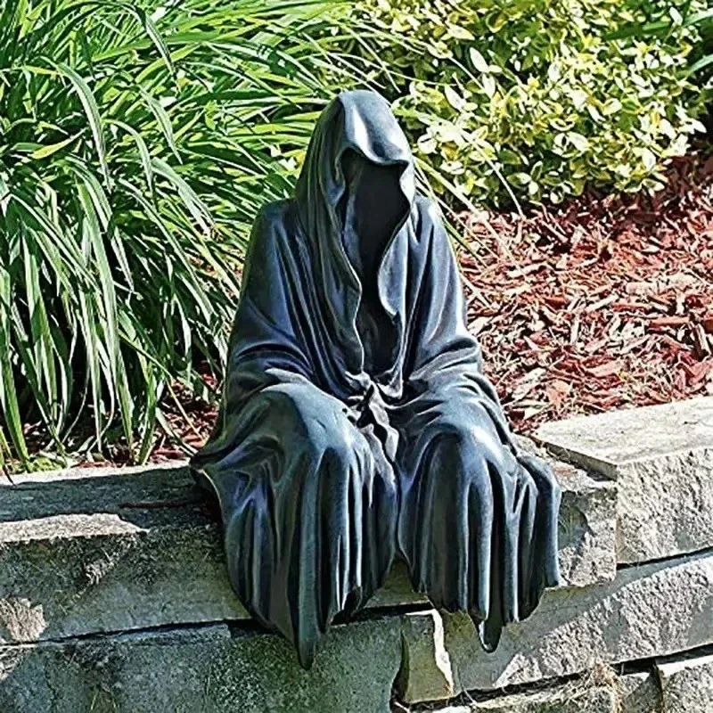 Gothic Horror Sitting Resin Ornament
