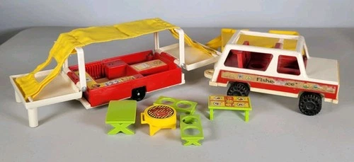 Vintage Fisher Price Little People Family Car Pop-Up Camper Set Incomplete 1979