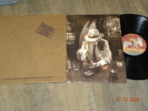 LED ZEPPELIN - In Through the Out Door LP first pressing STRAWBERRY cover C