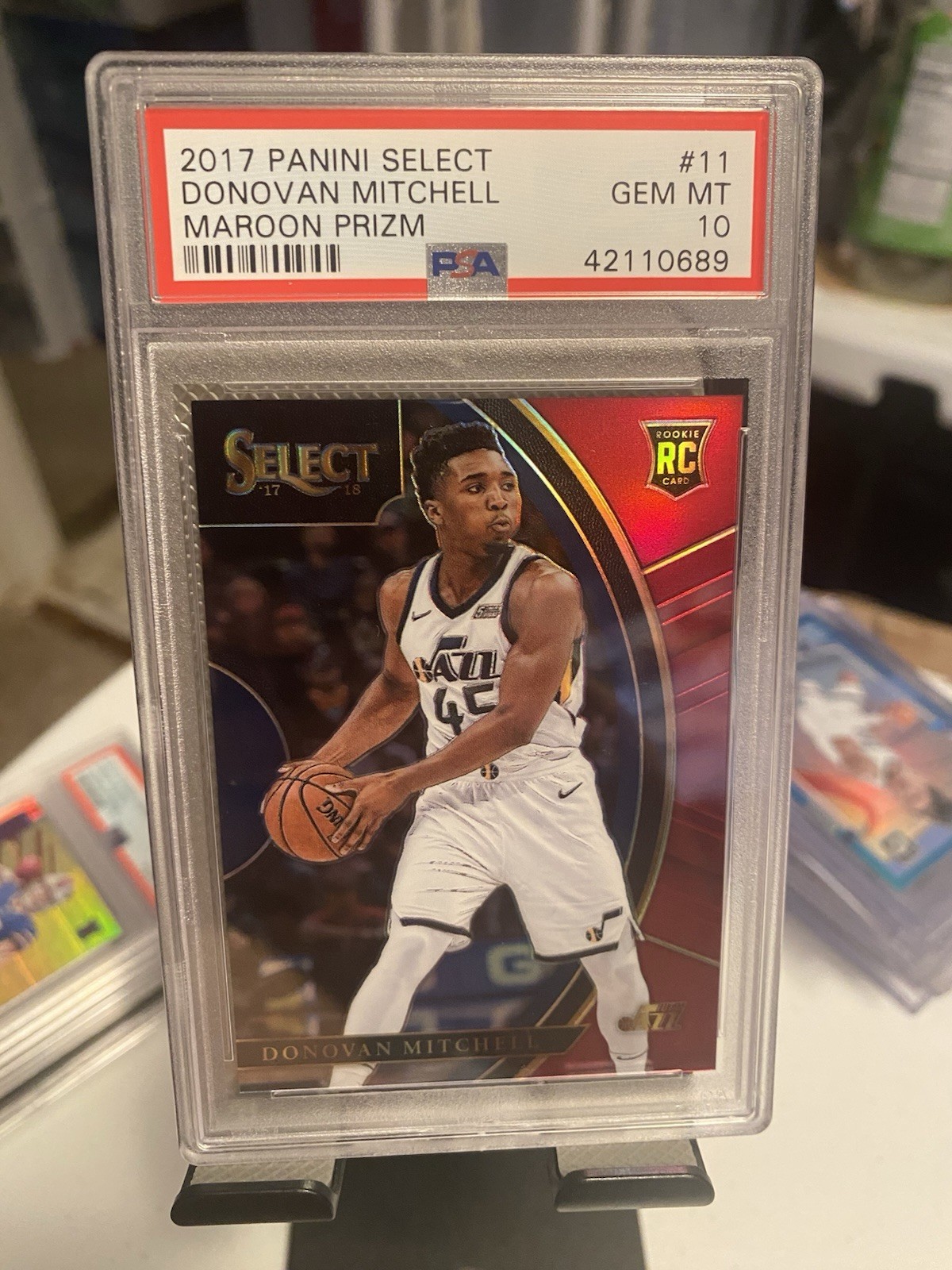 2017 Panini Select #11 Donovan Mitchell PSA 10 Maroon Prizm Rookie Card, /199