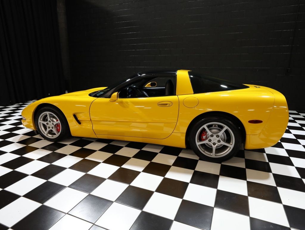 2000 Yellow Chevrolet Corvette   | C5 Corvette Photo 6