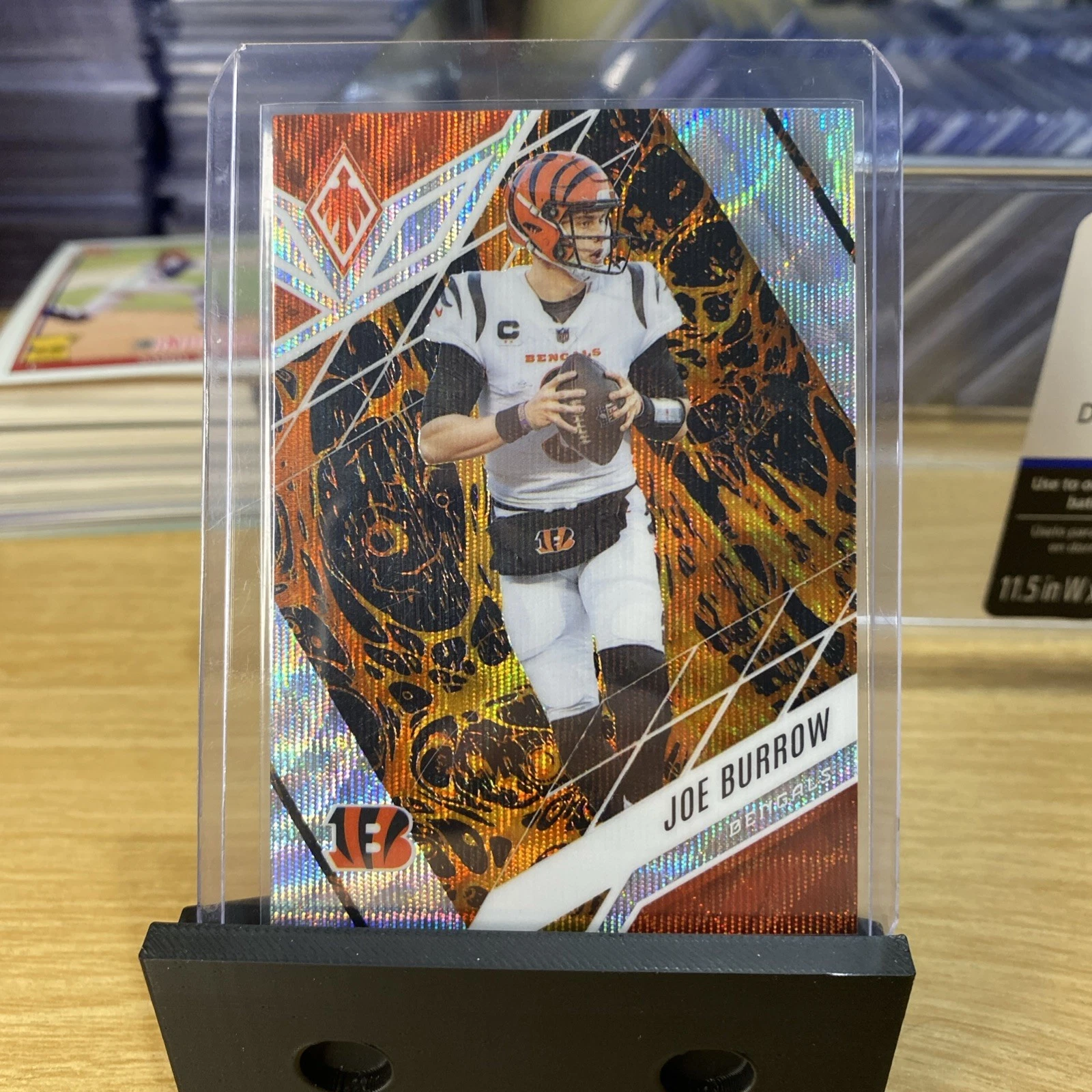 2022 Panini Phoenix - Joe Burrow #18 Lava /175