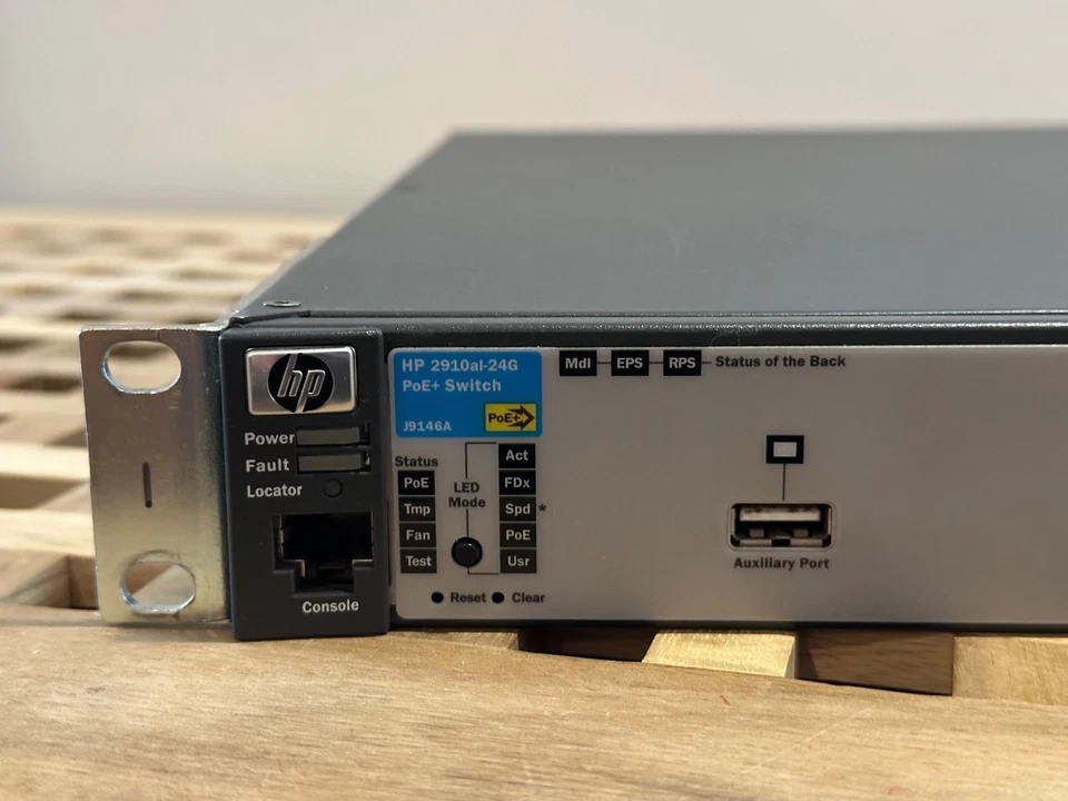HP 2910al-24G 24-Port Gigabit PoE+ Switch J9146A +2 10GbE Modules J9008A SFP+ - Image 3 of 4