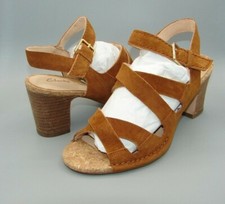 "SPICED AVA"Clark's Women's/Ladies TAN SUEDE Sandals size 6 D. 