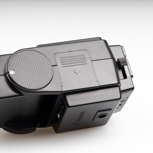 *MINT* TESTED Canon Speedlite 199A Flash F-1 AV-1 A-1 AE-1 Program F1 w/ Case - Photo 12 sur 19