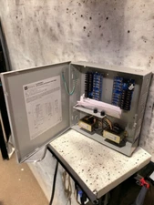 Surveillance Altronix ALTV2416ULX CCTV 16 Fused Outputs Power Supply Box Hub