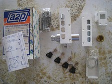 SERRURE DE HAUTE SECURITE 5 POINTS A2P 1* en APPLIQUE MOTTURA 448 BLANC à DROITE