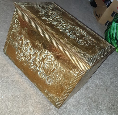 Vintage Embossed Brass Plated Wood Coal/Log Fireside Storage Box - Picture 1 of 9
