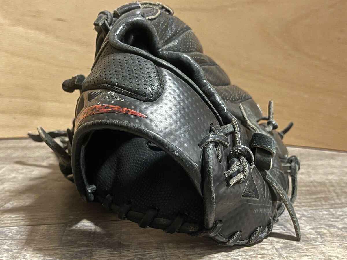 Nike Hyperfuse MVP Select Baseball Glove 12 Nike Hyperfuse MVP Select Baseball Glove 12