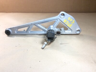 AT 1989 Honda Gb500 GB 500 OEM Right Foot Peg With Bracket 50630-kn8