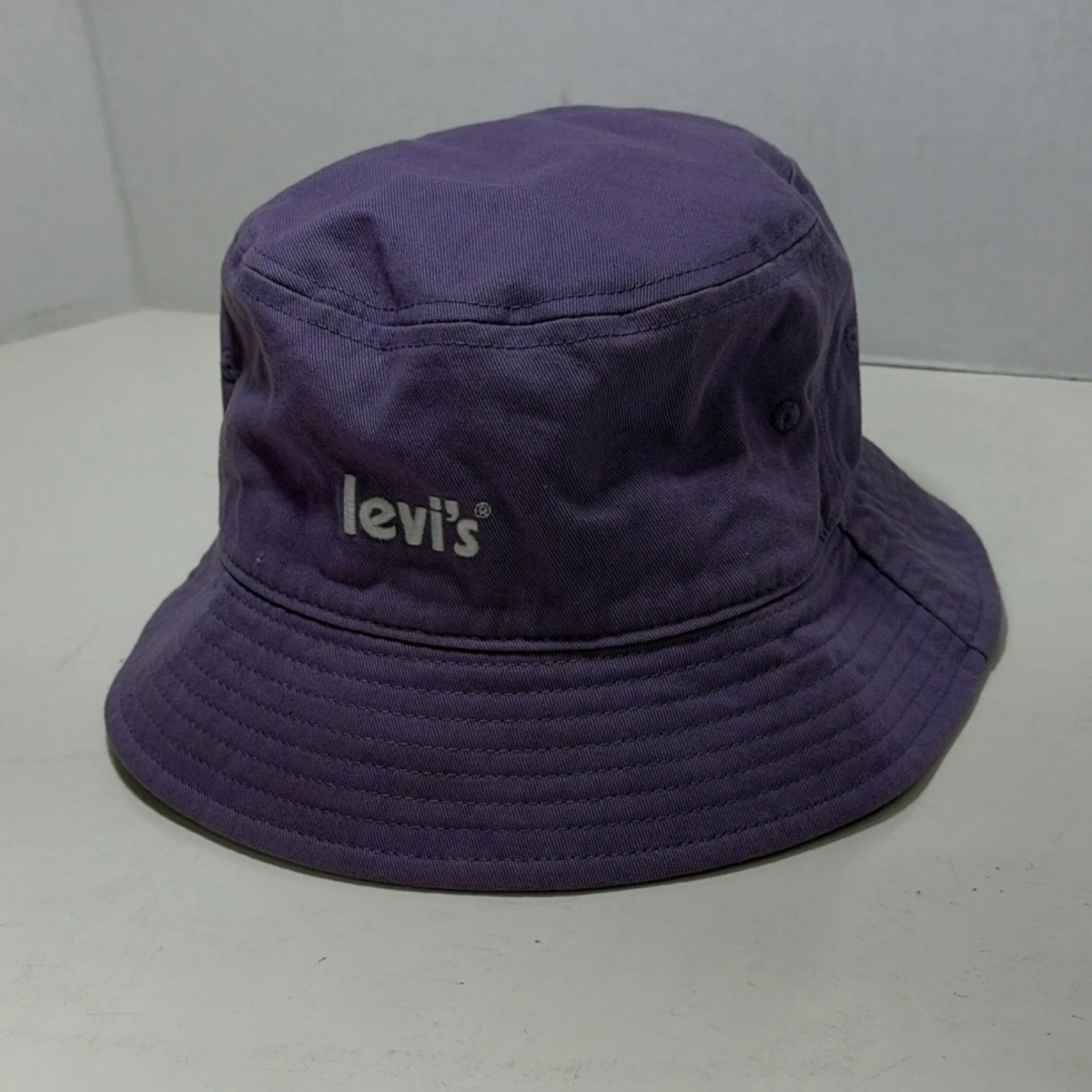 Levi’s Purple Bucket Hat Size M 58cm 100% Cotton Casual Streetwear