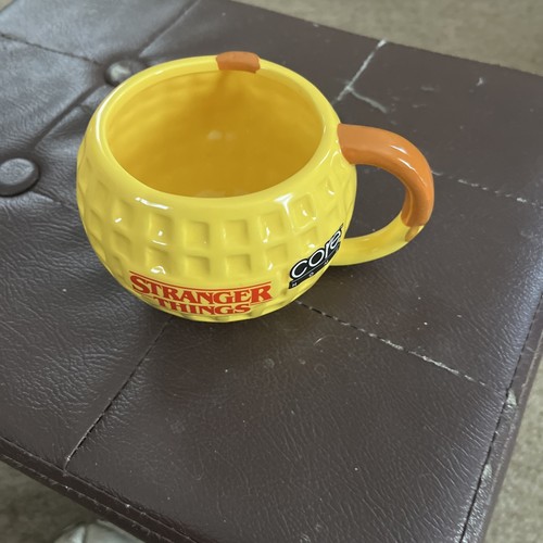 Netflix Stranger Things Waffle with Butter and Syrup 18oz Yellow 3D Ceramic Mug - Picture 4 of 4