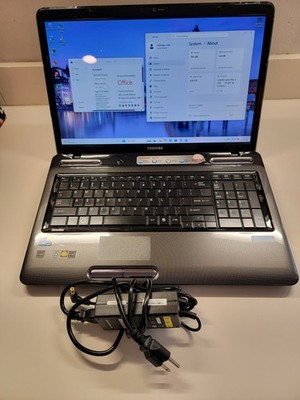 Toshiba L670 i3-M380  2.53 GHZ 8 GB RAM 1TB SSD 17.3 Windows 11 PRO Office 2021