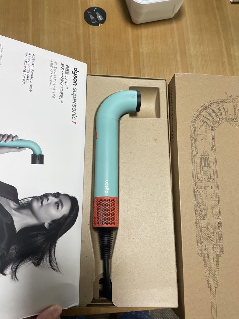 Dyson Supersonic r HD17 Hair Dryer Black 100V Japan Model Used