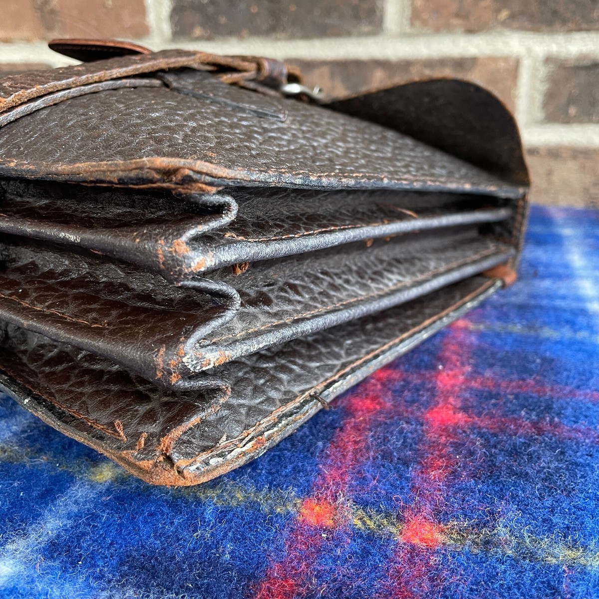 【未使用】皮 革 旅行バック アサヒビール 鍵付き ヴィンテージ レア レトロ RARE VINTAGE 1920s EXOTIC EMBOSSED LEATHER MACBOOK PRO