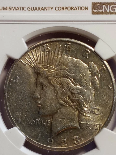 1923 S PEACE DOLLAR. AU 55 NGC CERTIFIED. BRILLIANT! BEAUTIFUL COIN!!!  LE846
