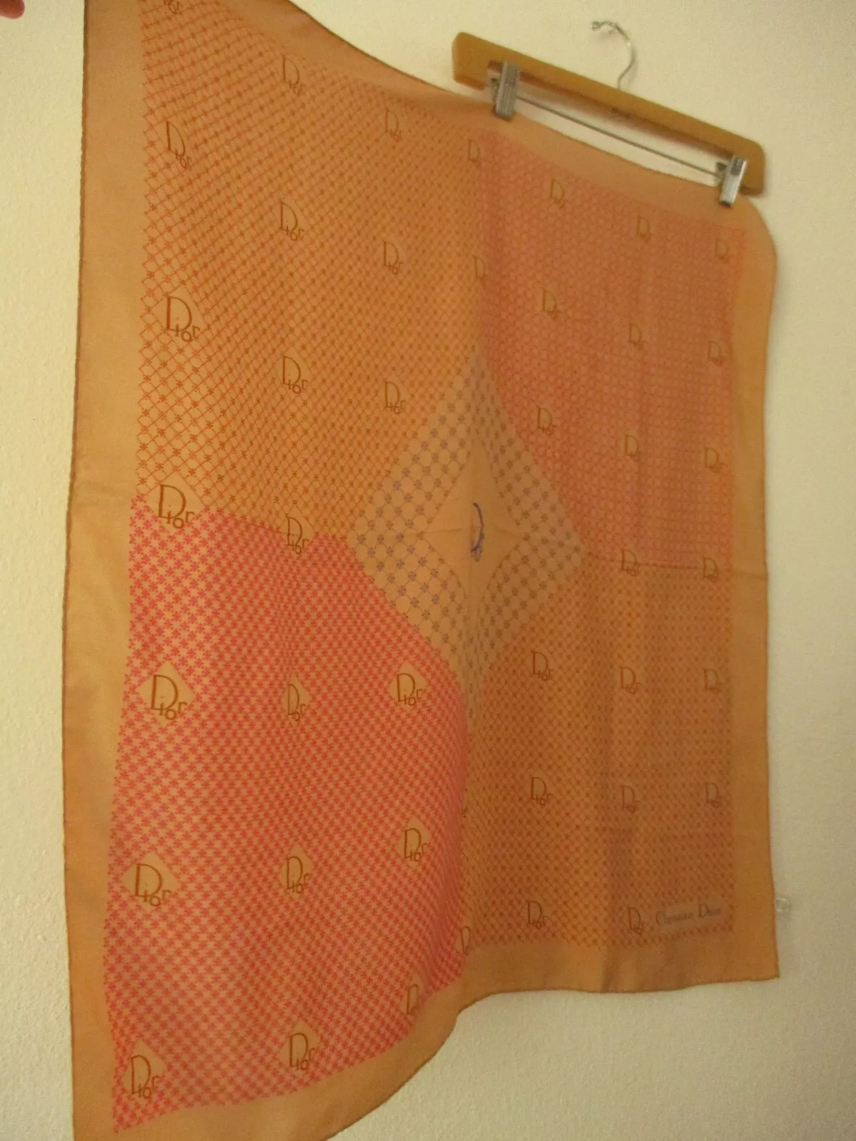 Écharpe vintage Christian Dior soie large 28x30 pouces