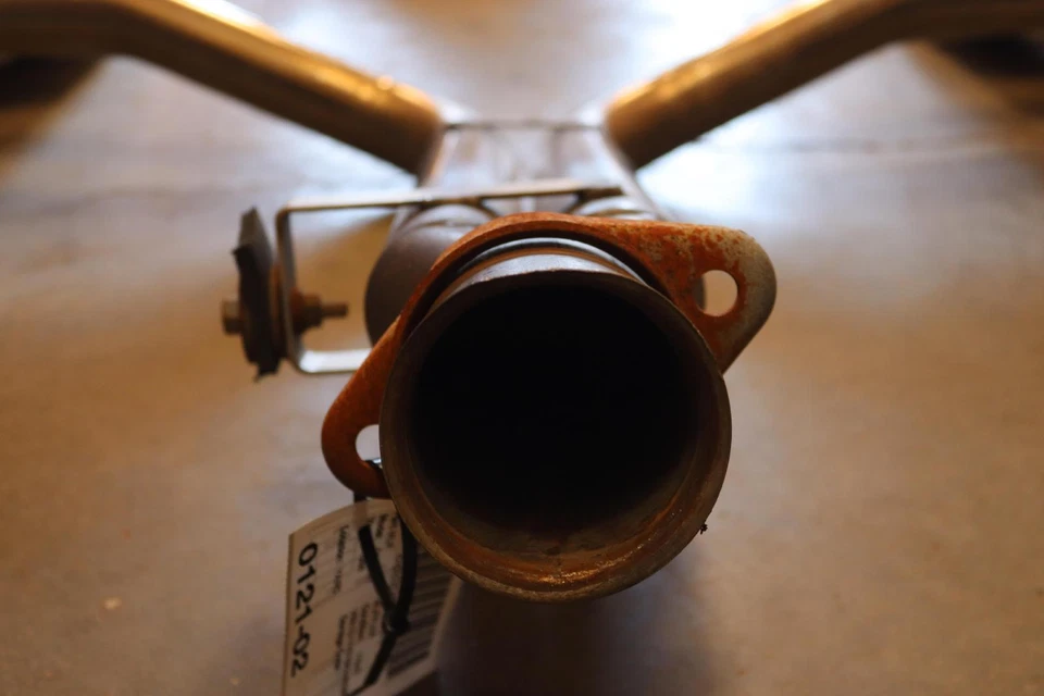 Chevrolet Corvette 1984-1991 sistema de silenciador de escape tubo montaje Magnaflow Foto 3 de 4