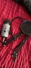 Blue Yeti USB Condenser Microphone Gray/Black w/Mount, Pop Filter, Mute Switch