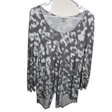 Calvin Klein Jeans T-Shirt Women's Medium Printed Round Neck Slit Back Top