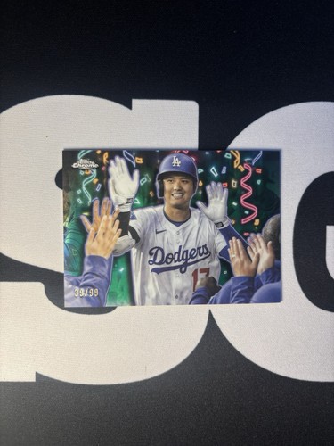 2025 Topps Chrome Update Shohei Ohtani Celebracion Green Case Hit 8/99 Dodgers