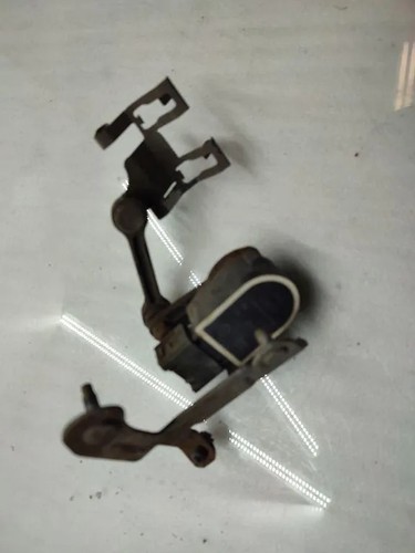 MERCEDES-BENZ C W205 Niveausensor vorne rechts A0009053704 Diesel 2016 33400231