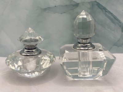 Paar Vintage facettierte Kristall Parfüm Flaschen Mini Waschtisch Display Set