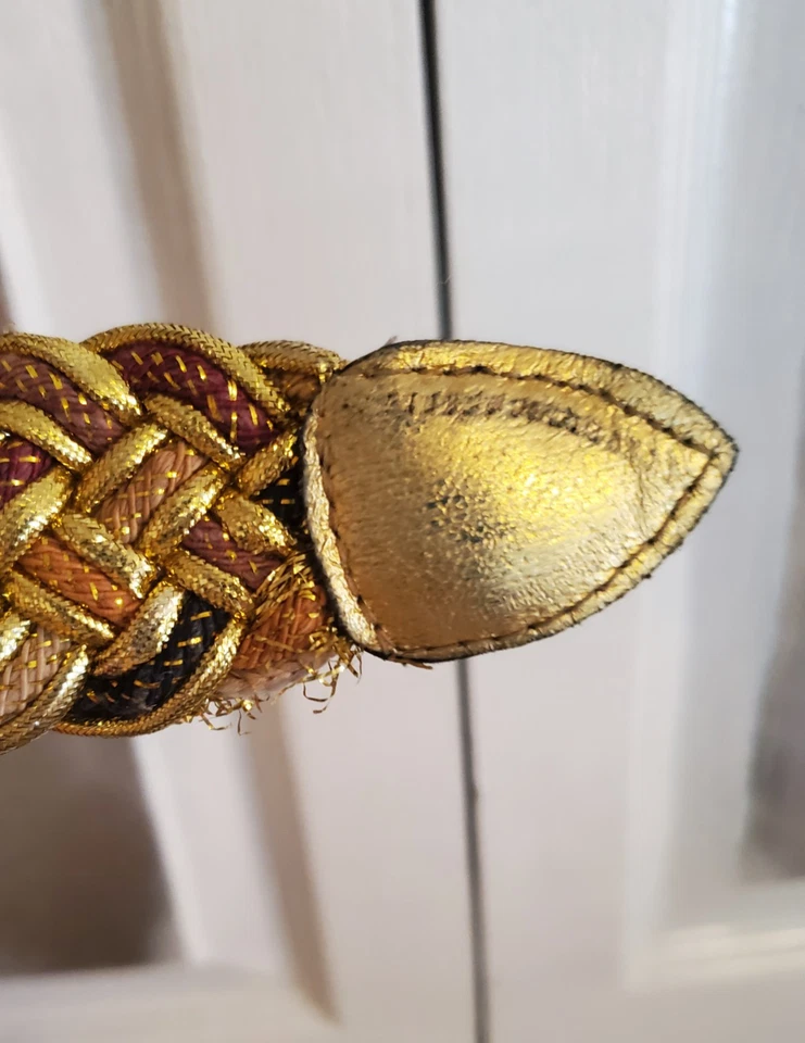 Ladies Belts,silver,gold - Image 3 of 4