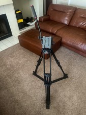 Manfrotto 546GB Tripod with MVH502A head w/ carrying bag used in good condition