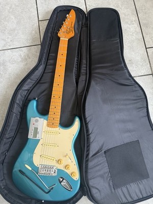 Turbo by Sunlite Custom Hand Made Traditional Series Blue  Electric Guitar w/bag
