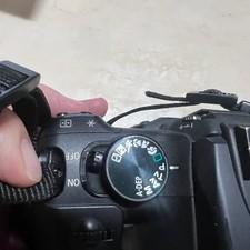 Canon EOS 350D DSLR Camera with EFS 18-55mm Lens Official