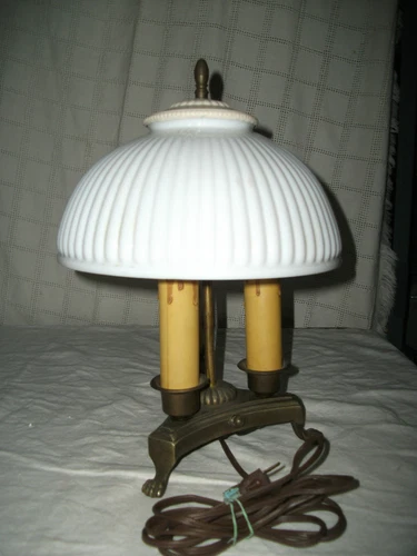 Vintage brass, bronze candlestick table lamp w/milk glass shade