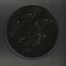Robyn Regehr Signed Blank Puck Calgary Flames Buffalo Sabres Los Angeles Kings