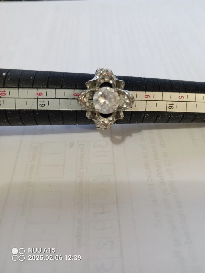 Anillo de cobre y níquel talla 7 con incrustaciones de piedras preciosas Diseño floral Joyería Foto 3 de 3