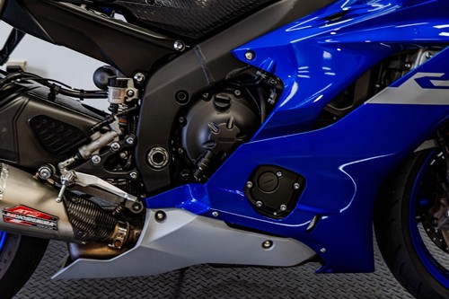 2020 Yamaha YZF-R - Picture 5 of 18